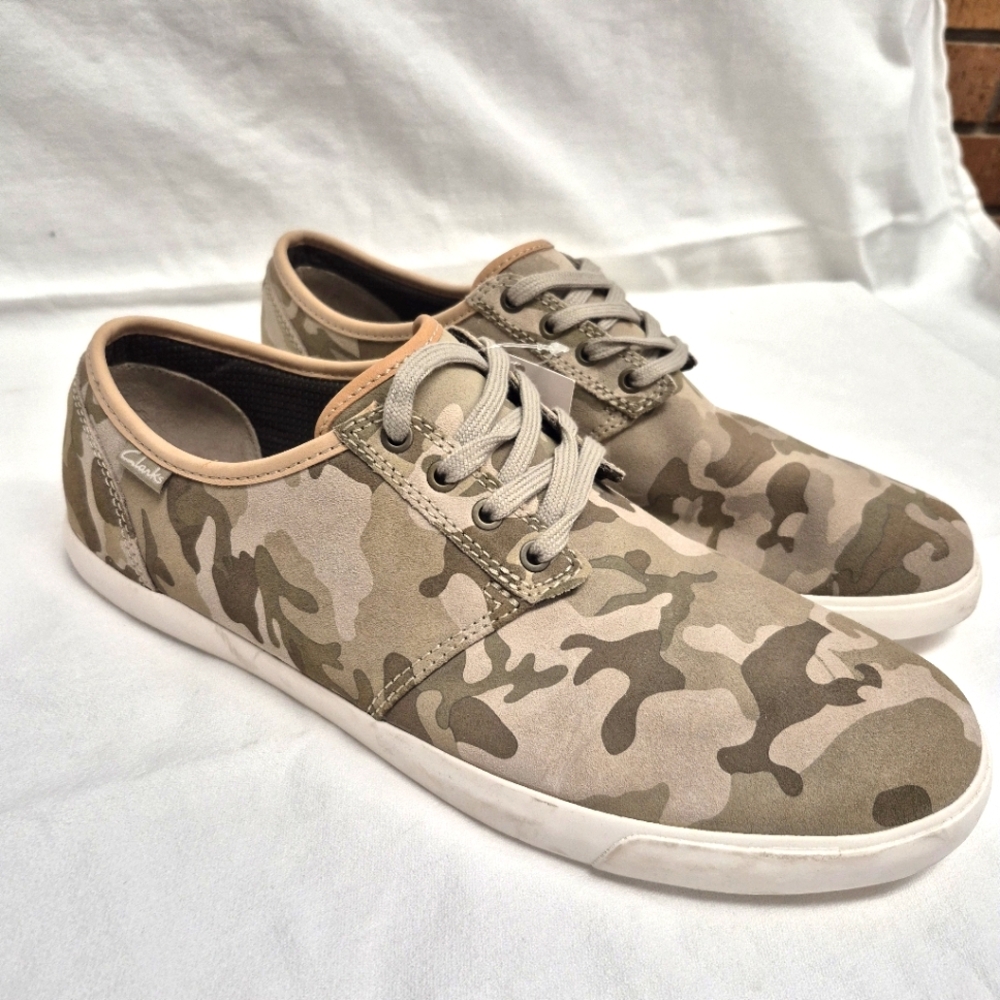 CLARKS TORBAY LACE CAMO MENS 11 Shoes SNEAKERS NWT